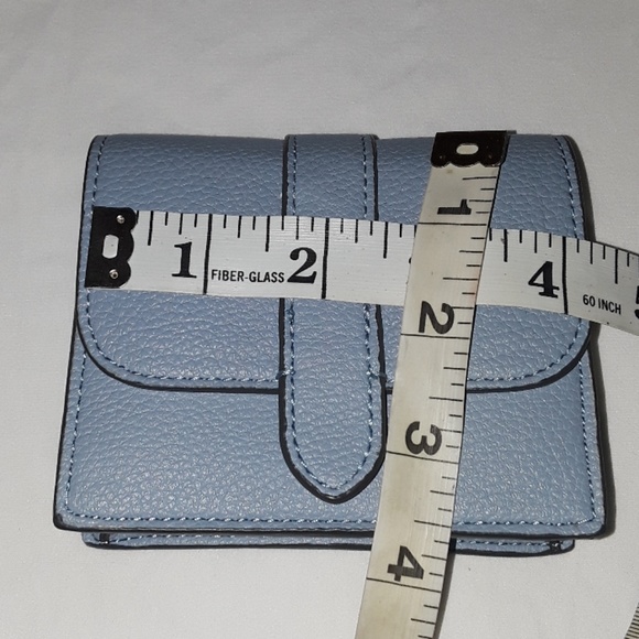 Banana Republic card case - Picture 8 of 8